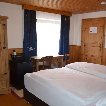 Hotel Altes Faehrhaus Duisbourg