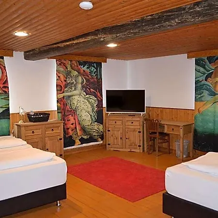 Altes Faehrhaus Otel *